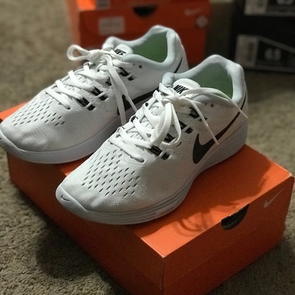 Nike Shoes - Women’s Nike Lunartempo2